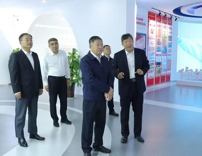 周立偉調研魯商集團強調：聚焦“理念、機制、模式、業態、技術”五個創新，擦亮國有商業企業“金字招牌”